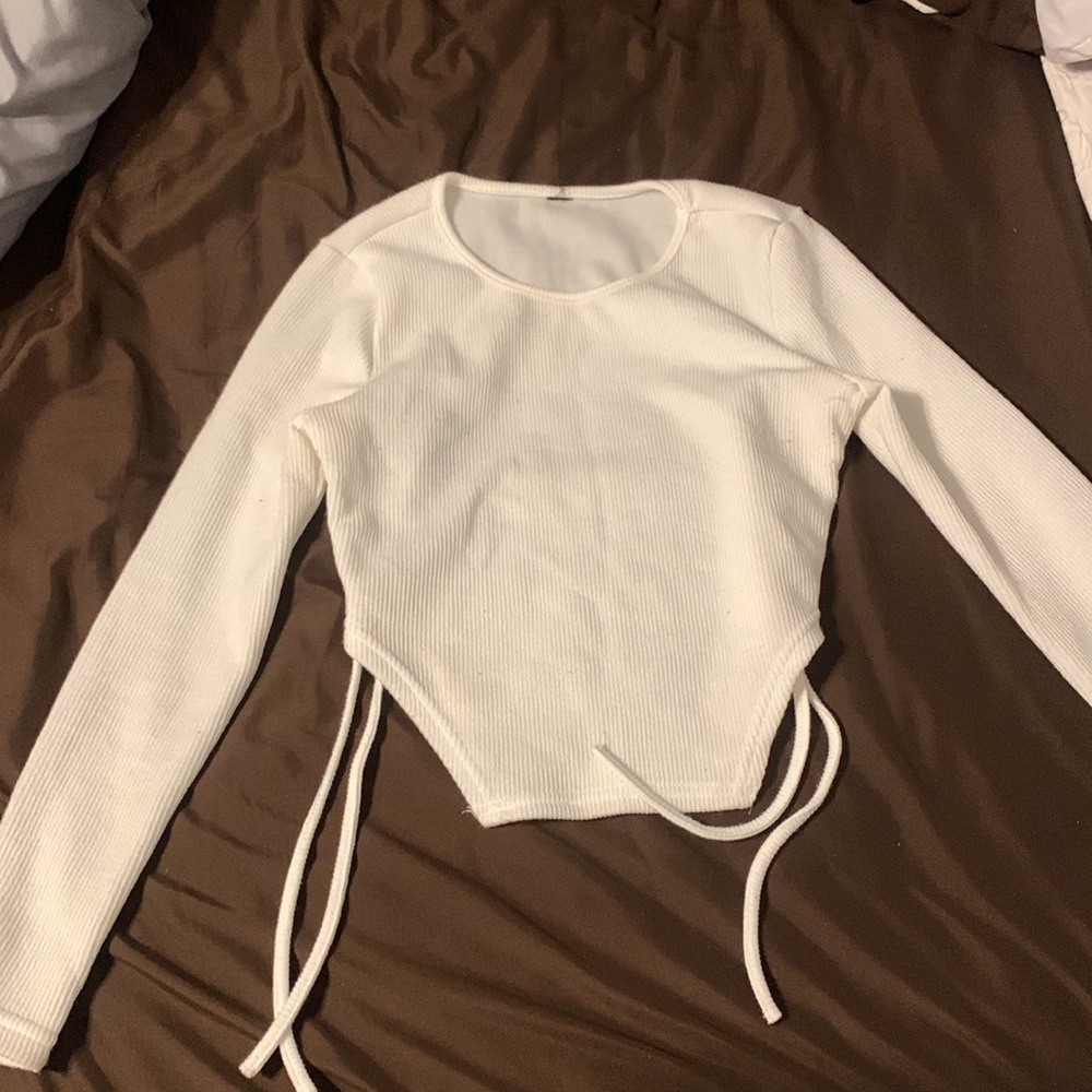 Drawstring Ruched Long Sleeve Asymmetrical Hem Crop Top T Shirt size medium